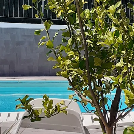 Villa Con Piscina In Campagna