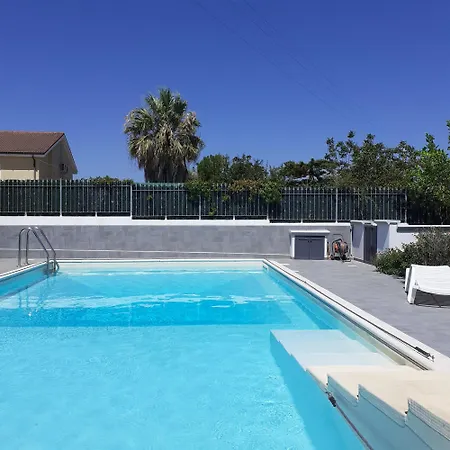 Con Piscina In Campagna Villa Pisticci