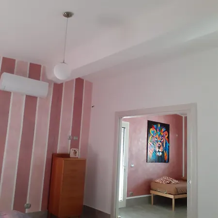 Con Piscina In Campagna بيستيشي