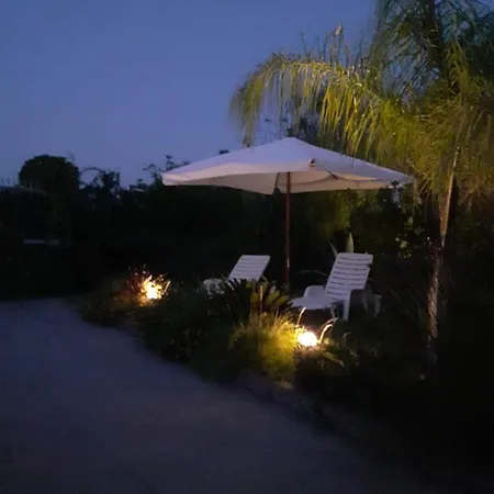 Con Piscina In Campagna فيلة *