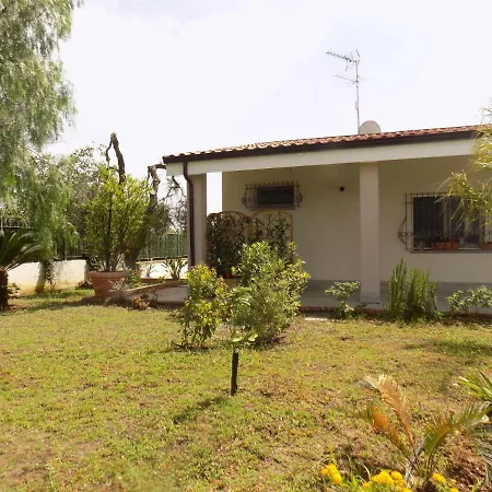 Con Piscina In Campagna فيلة